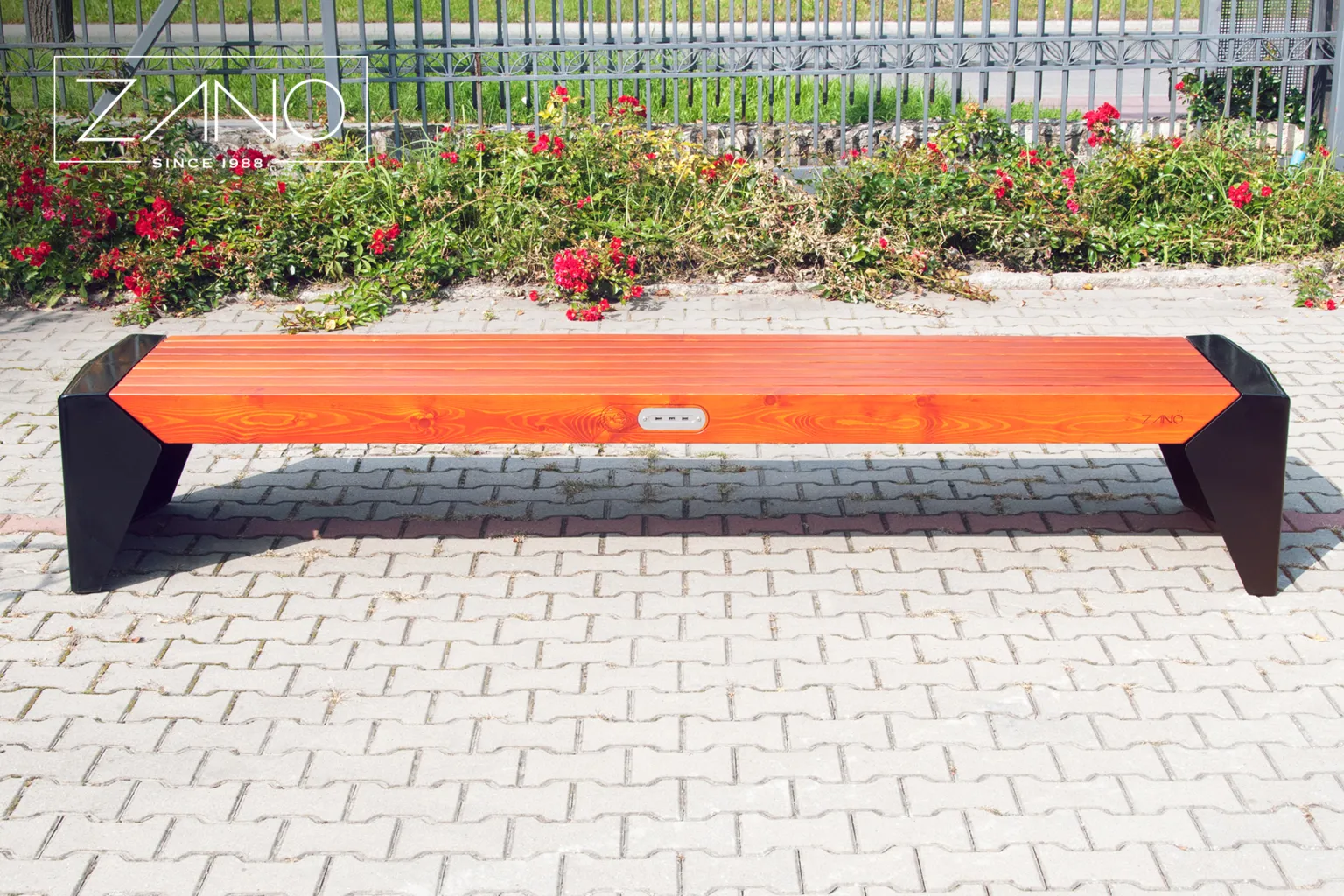 Pingid USB-paneeliga mobiilseadmete laadimiseks