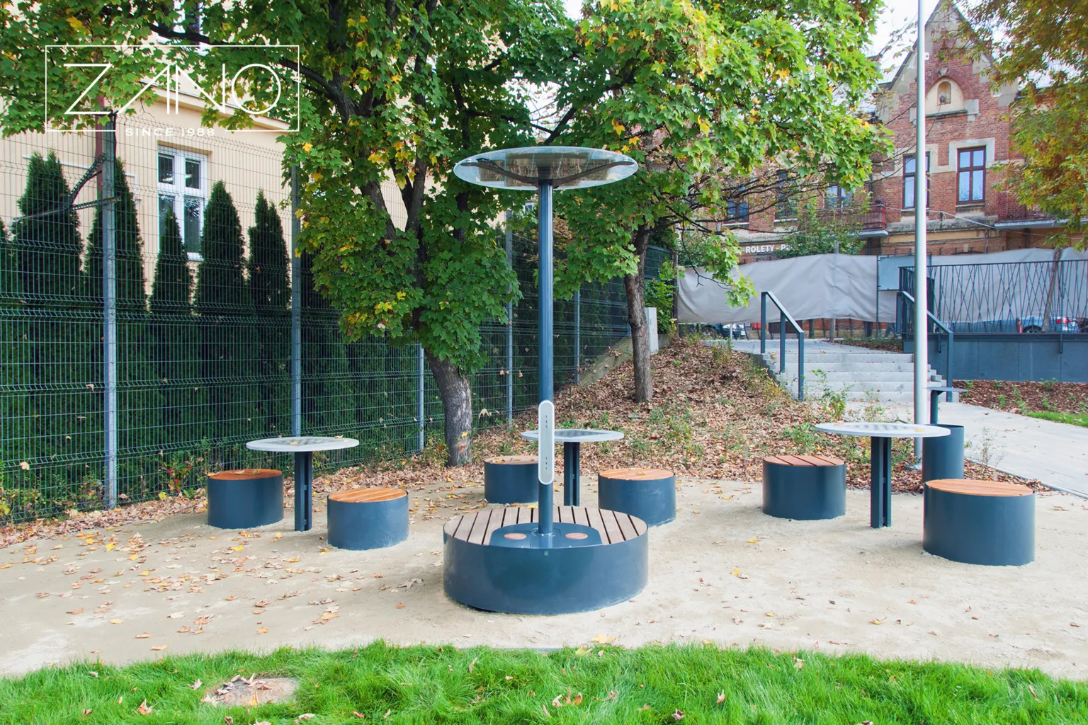 zano Universe päikeseenergiajaam