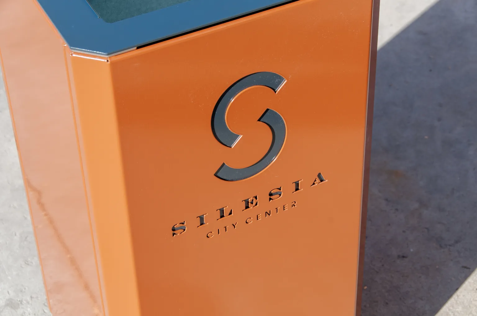 Terasest välja lõigatud Silesia logo
