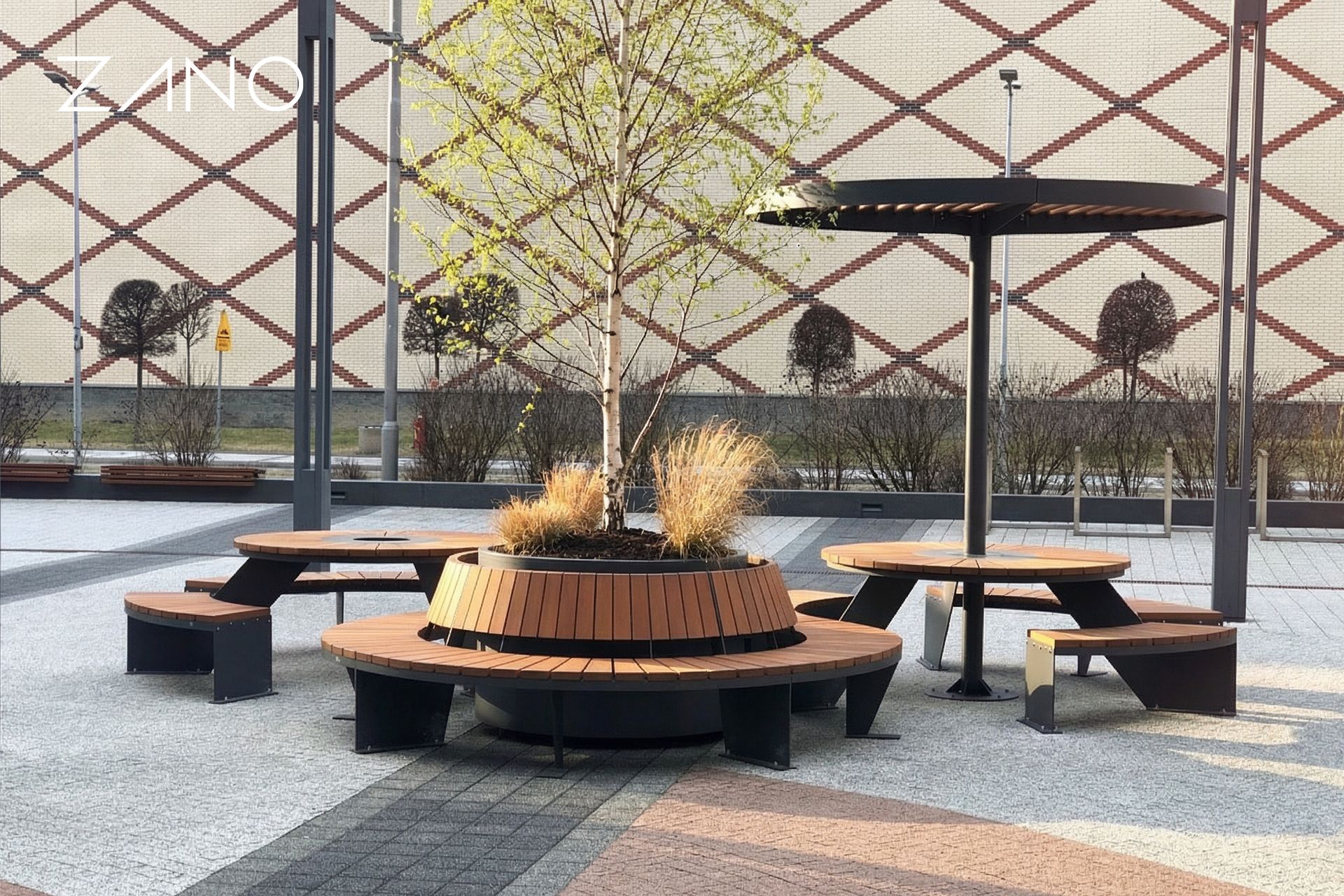 Piknikulauad with benches, lillekasts and roof Piknikulauad with benches, lillekasts and roof